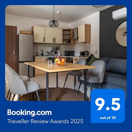 H&H Apartments Poroszló 외부 사진